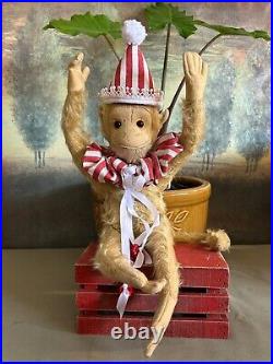 15 Antique Blonde Mohair Monkey In Custom Circus Clown Hat And Collar
