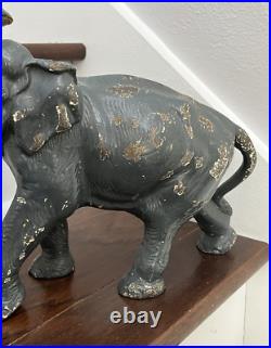 ANTIQUE VINTAGE 8 lb. CAST IRON CIRCUS ELEPHANT DOORSTOP