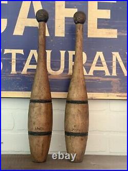 Antique Pair of Turned Wood Indian Clubs/Carnival Juggling Pins 17.5 1.5lb