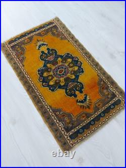 Antique Quality Yellow Blue Rug, Authentic Design Hand knotted Carpet Rug