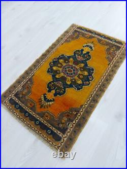 Antique Quality Yellow Blue Rug, Authentic Design Hand knotted Carpet Rug