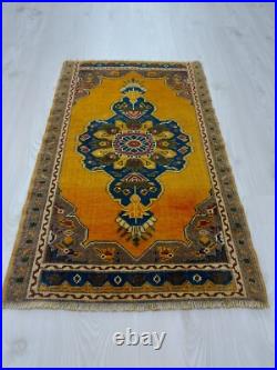 Antique Quality Yellow Blue Rug, Authentic Design Hand knotted Carpet Rug
