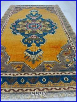 Antique Quality Yellow Blue Rug, Authentic Design Hand knotted Carpet Rug