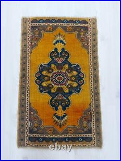 Antique Quality Yellow Blue Rug, Authentic Design Hand knotted Carpet Rug