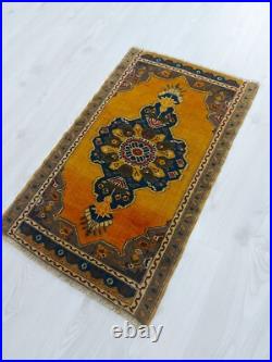 Antique Quality Yellow Blue Rug, Authentic Design Hand knotted Carpet Rug