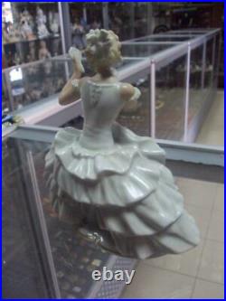 Ballerina ballet Dancer Lady German porcelain figurine Wallendorf 3669c