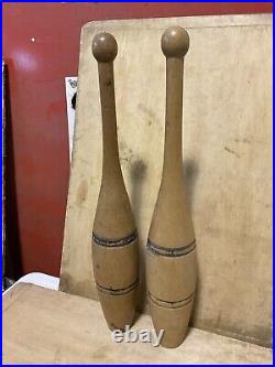 Excellent Antique Vtg 1920s Pair 20 Wooden Wood Juggling Exercise Striped Pins
