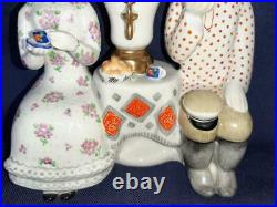 Russian Couple family with a samovar USSR Russian porcelain figurine 4077c